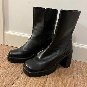 STEVE MADDEN Fantsie Black Platform Boots